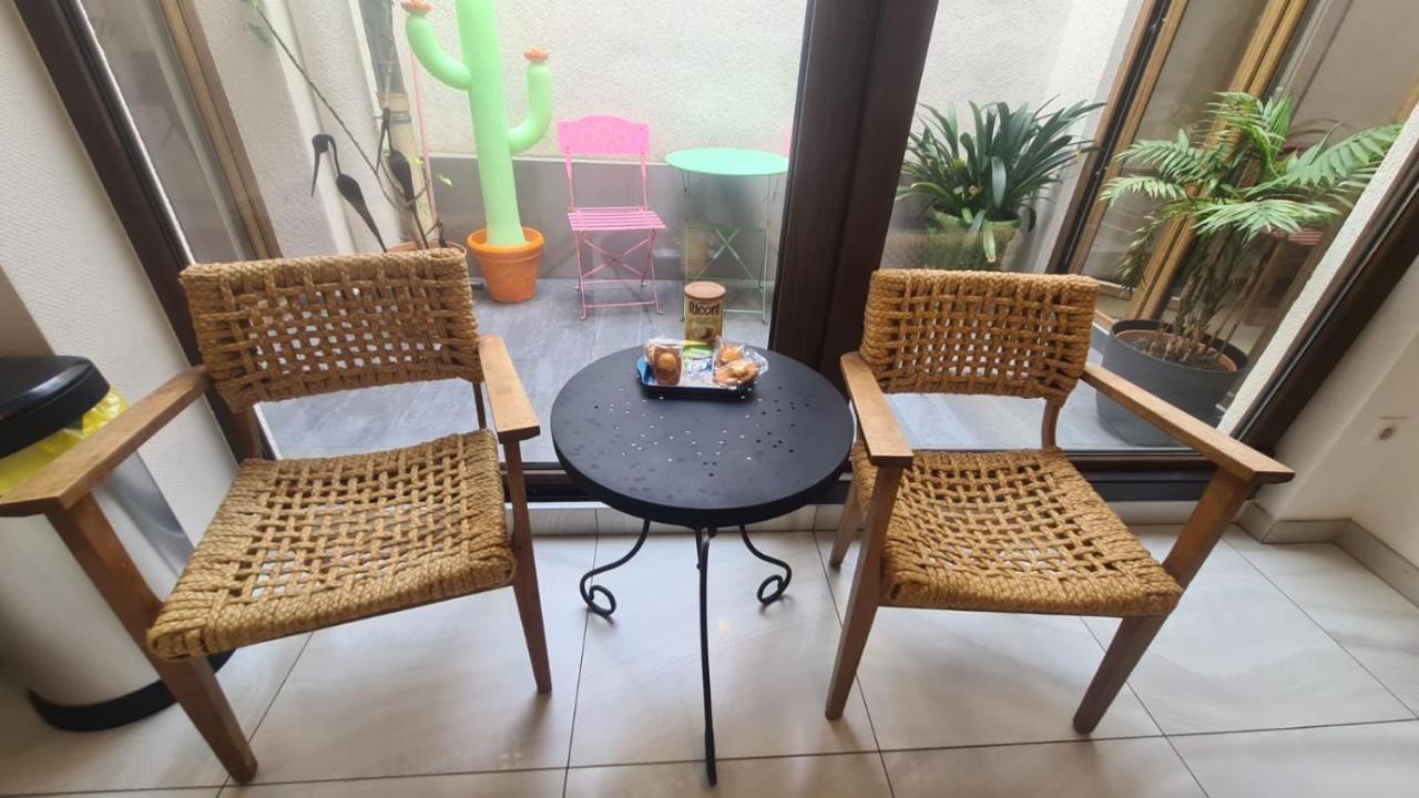 Le Bonheur Est Parfois Cache Dans L'Inconnu Apartment Selestat Bagian luar foto