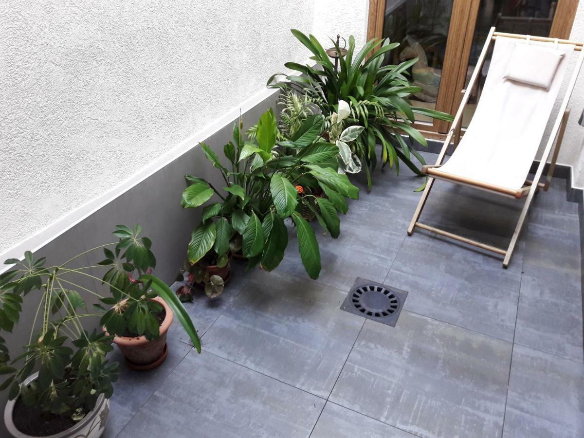 Le Bonheur Est Parfois Cache Dans L'Inconnu Apartment Selestat Bagian luar foto